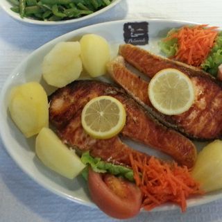 Salmão Grelhado em Posta