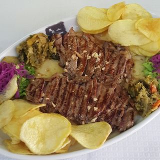 1/2 Bife da Vazia a Cortador Grelhado Com Molho de Alho