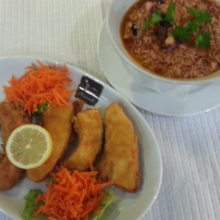 1/2 Filetes de Polvo c/ Arroz do mesmo