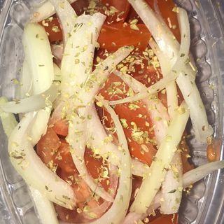 Salada de tomate e cebola