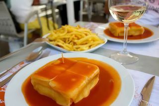 Francesinha Normal (Dividida)