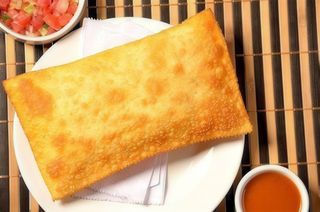 Pastel de Feira de Frango