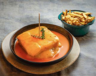 Francesinha de Frango