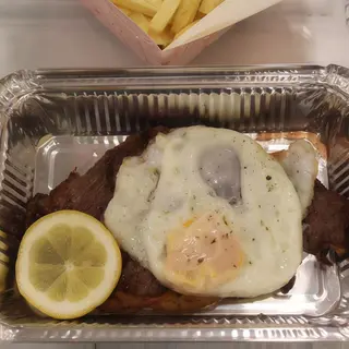 Bitoque de Vaca com Ovo