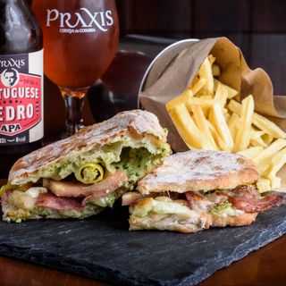 Tosta de Bacon Hot (Inclui Batata Frita)