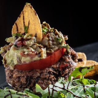 Hamburguer Mexicano (inclui batatas fritas))