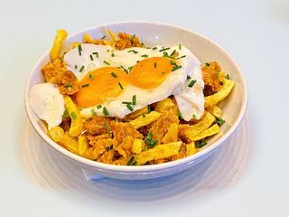 Ovos Rotos com Alheira