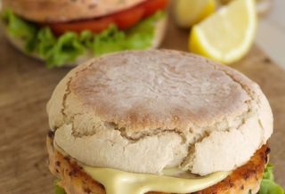 Hambúrguer Vegetariano em Bolo Do Caco