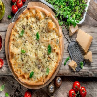 Pizza Vegetariana 4 Queijos