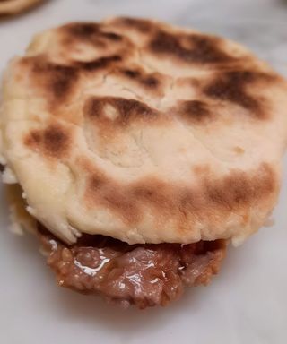 Prego em Bolo do Caco