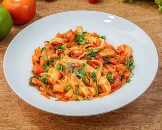 Tagliatelle "Wok Asia"