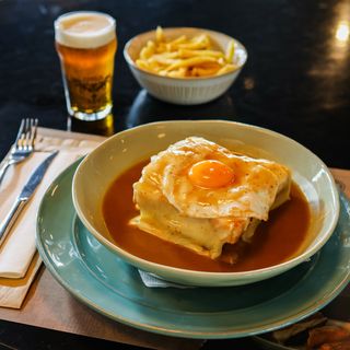 Francesinha de Lombo
