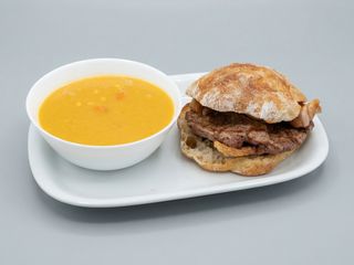 Sandes de Picanha e Sopa 1l