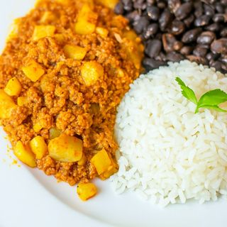 Carne Moída com Batatas