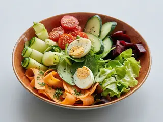 Salada Vegetariana (SÓ A PARTIR DAS 11H30)