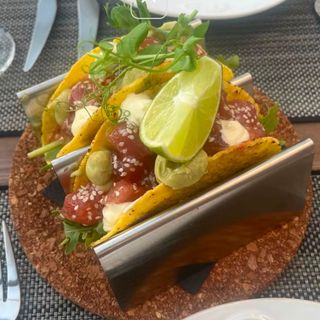 Tacos Tataki (2 unidades)