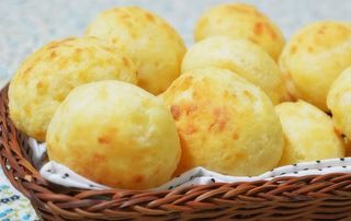Pao de queijo 10 unidades 