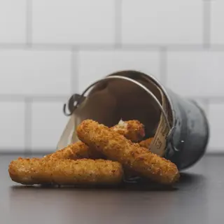 Mozarella Sticks x6