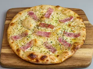 Pão de Alho com Queijo e Bacon