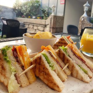 Sandwich Mate Mediterrânea