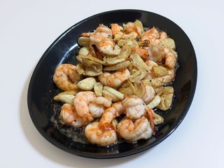 Gambas com Alho na Chapa