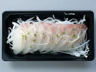 Sashimi Tataki de Peixe Branco (8 Unidades)