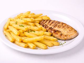 Peito de frango com batatas