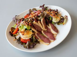 Salada de peito de Pato fumado