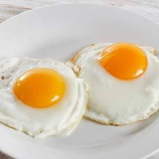 2 Ovos Fritos 