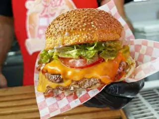 Cheeseburger
