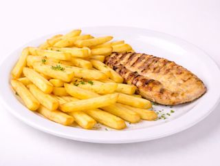 Peito de frango com batatas