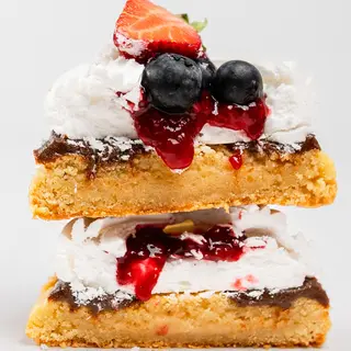 Big Cookie Pavlova