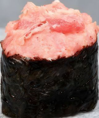 Gunakan Spicy Tuna ( 3 peças )