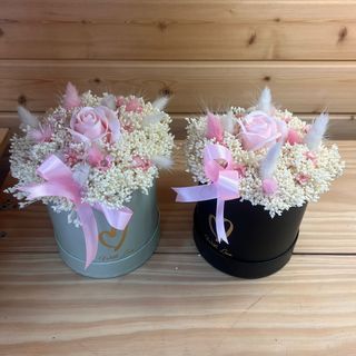 Caixa com Flores secas e Rosa de Sabão