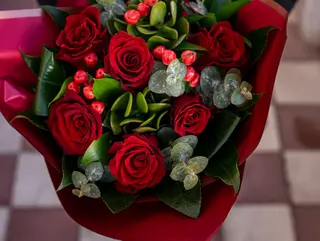 Amor em flor (5 rosas)