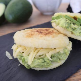 Arepa Reina Pepiada