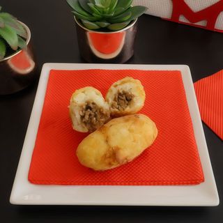 Bolinho de aipim (mandioca) com carne  (1 unidade)