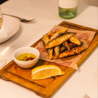 SARDINHAS PEQUENAS FRITAS