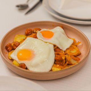 OVOS ROTOS GARFOXFACA