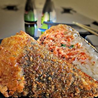 Temaki de Salmao e Filadelfia Frito