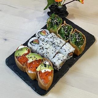 F46 Sushi Combinado