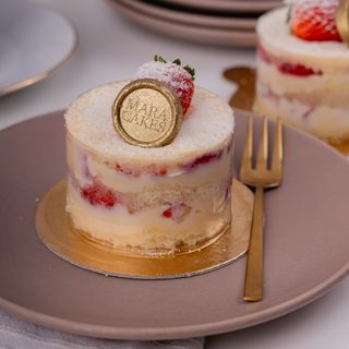 Mini Bolo de Nido (Ninho) e Morango (Aprox. 195gr)