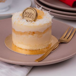 Mini Bolo de Abacaxi e Cocada (Aprox. 195gr)