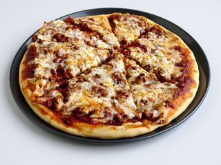 Pizza Bolognese (Regular 31cm)