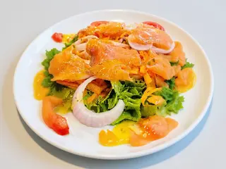 Salada Salmão