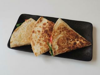 Quesadilla mediterrânica