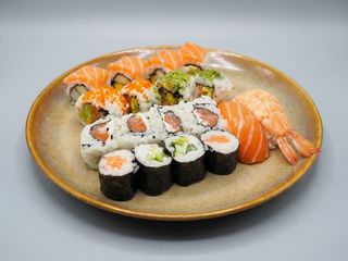 UA3 Classic Mix Sushi  18 Peças