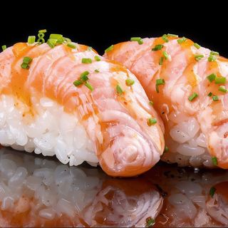 Nigiri Salmão Tataki