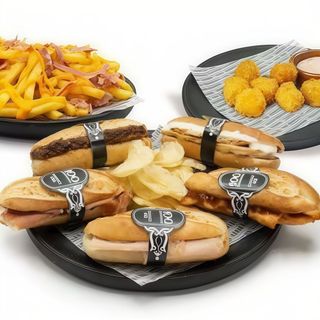 1 Rueda de Montaditos da Casa + 2 Aperitivos