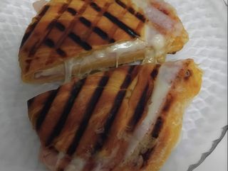 croissant misto